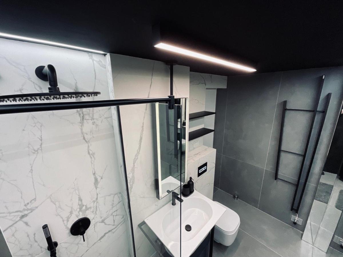 The Hatz By Rh Living Bukarest Eksteriør billede